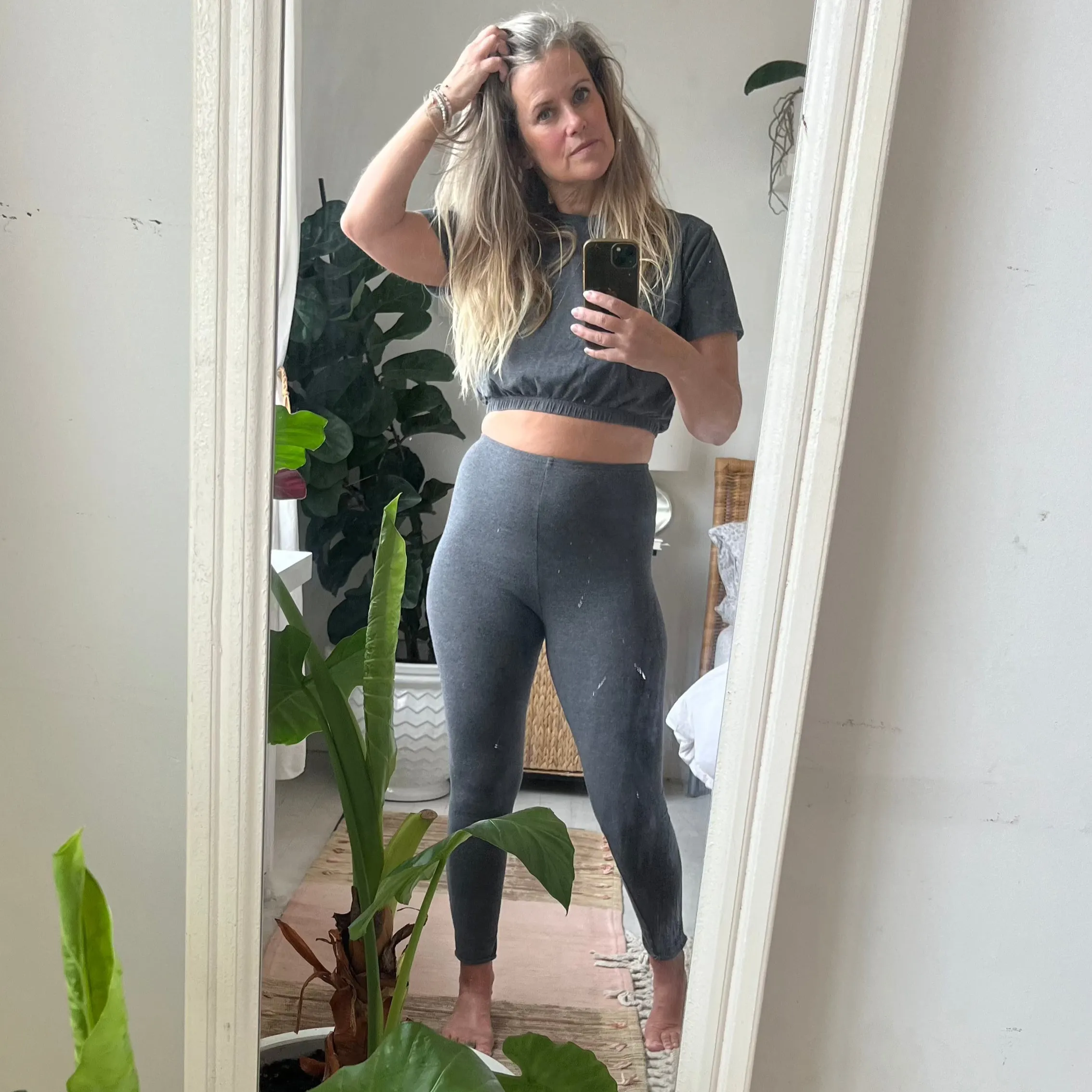 Ankle Grazer Leggings