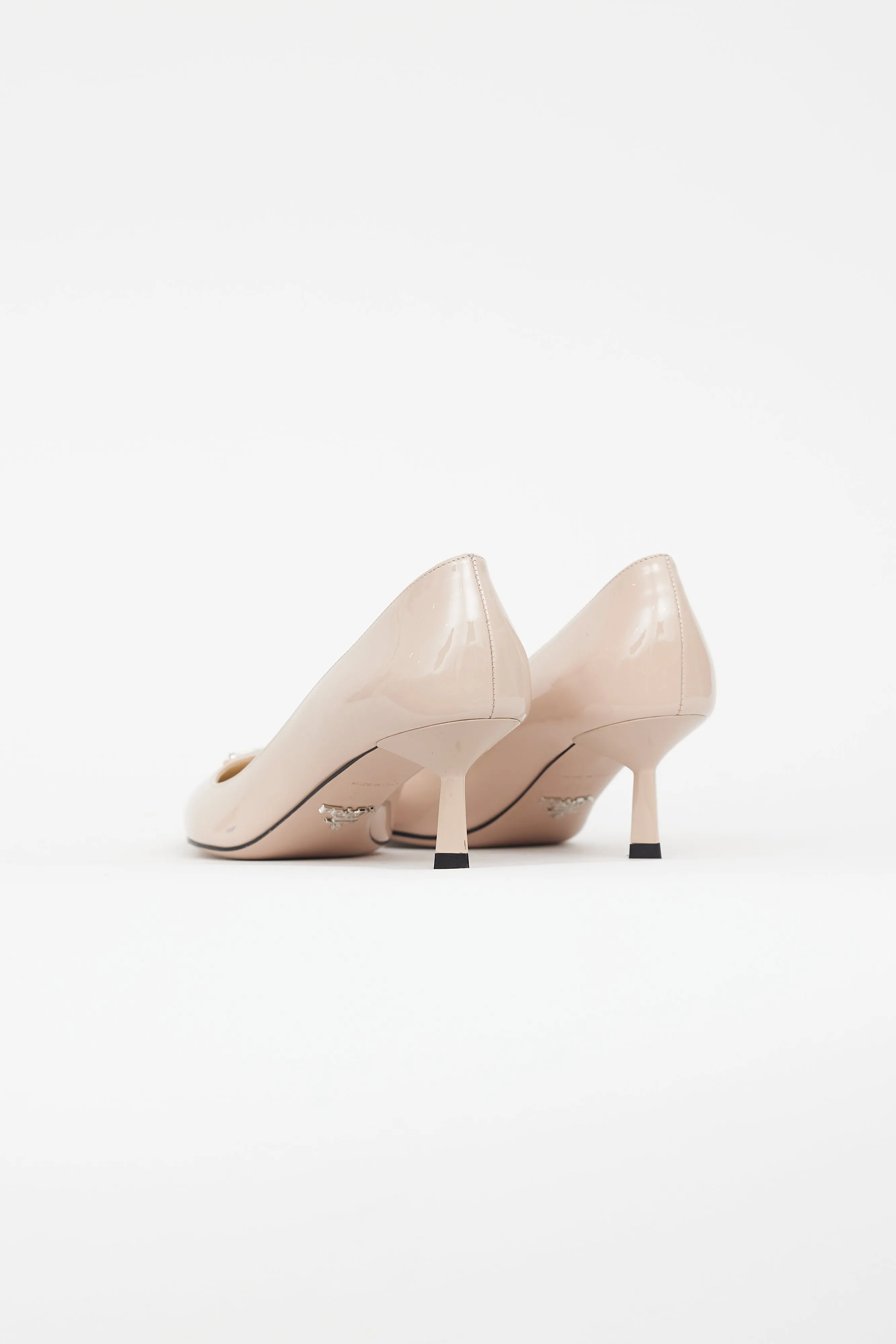 Beige Patent Leather Logo Heel