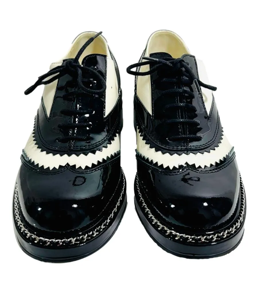 Chanel Leather, Chain & Logo Brogues. Size 37.5