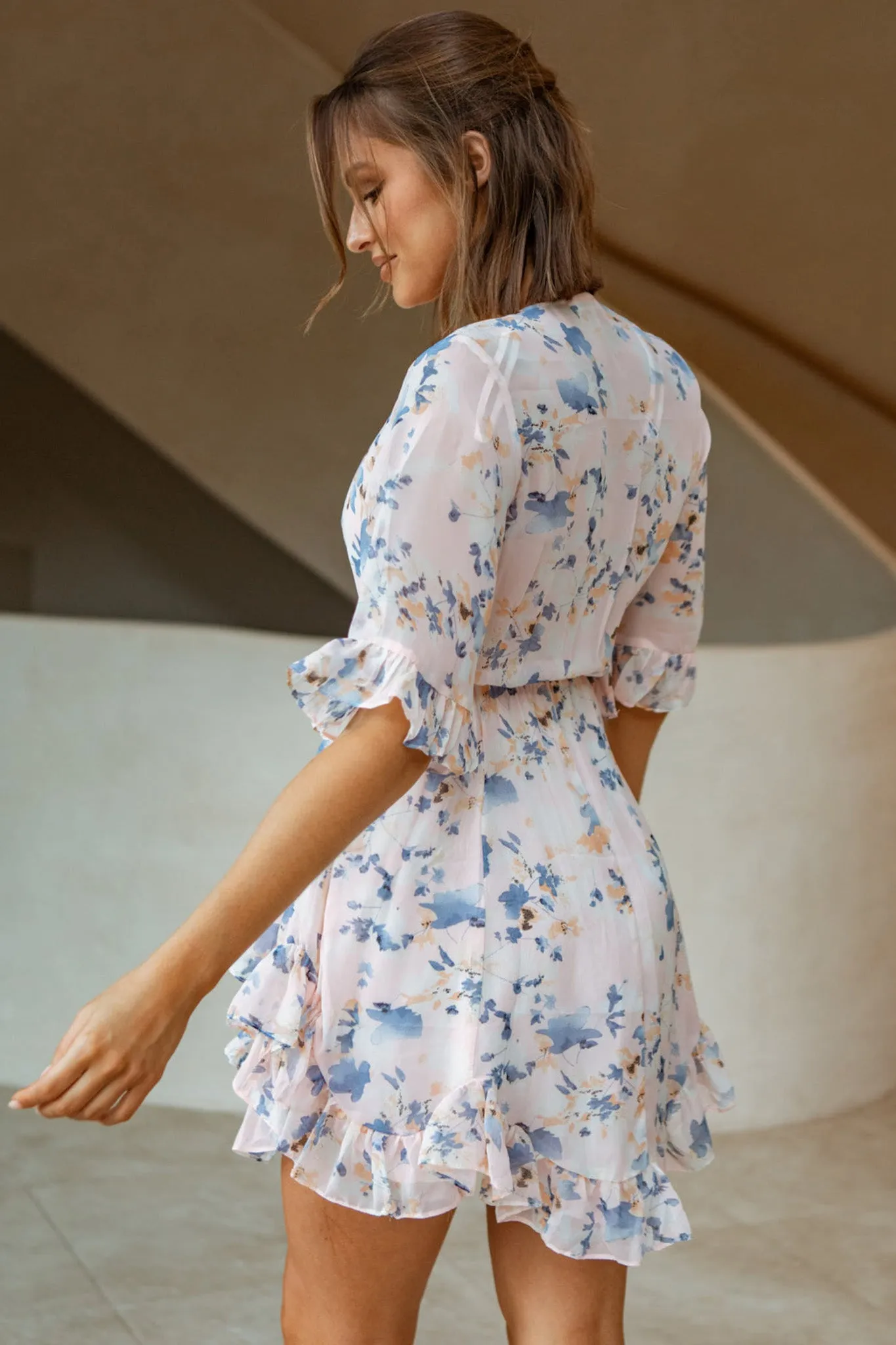 El Cerrito Flared Sleeve Godet Hem Dress Floral Print Pink