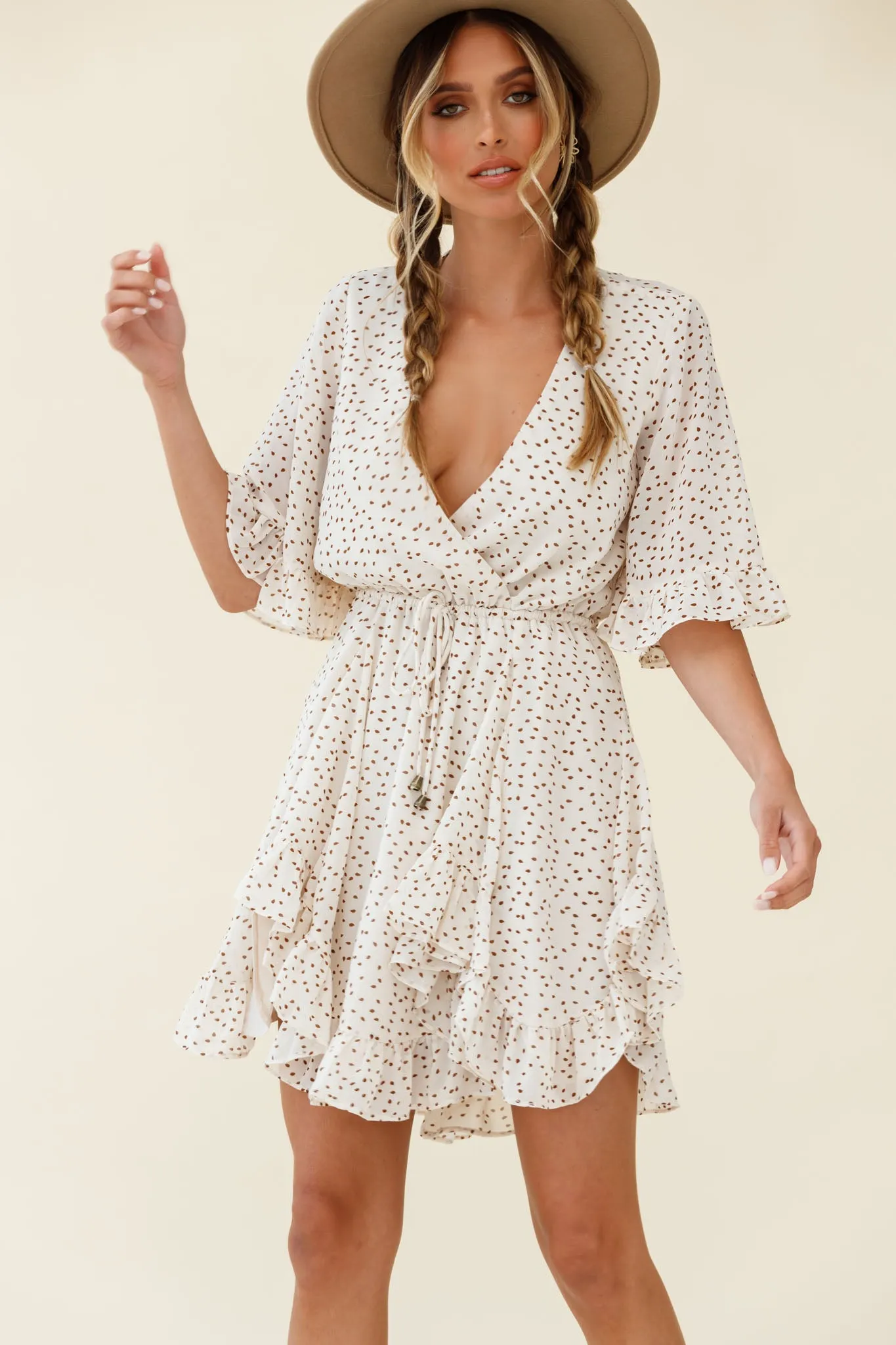 El Cerrito Flared Sleeve Godet Hem Dress Speckle Print Beige