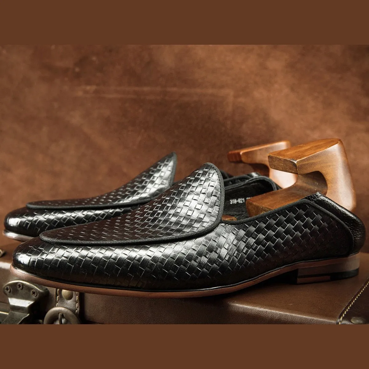 Italian Class Embossed Leather Formal Slip-On Brogues