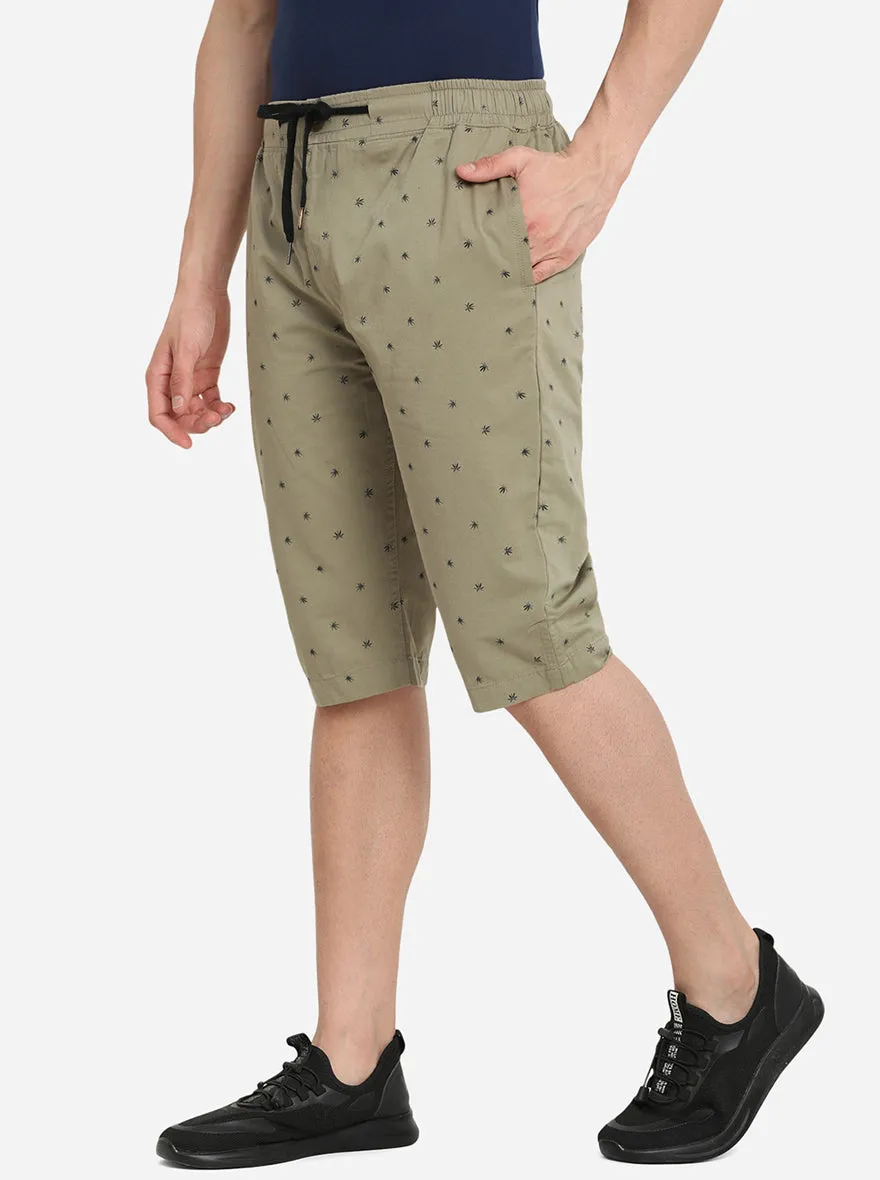 Light Green Printed Slim Fit Capri | JadeBlue