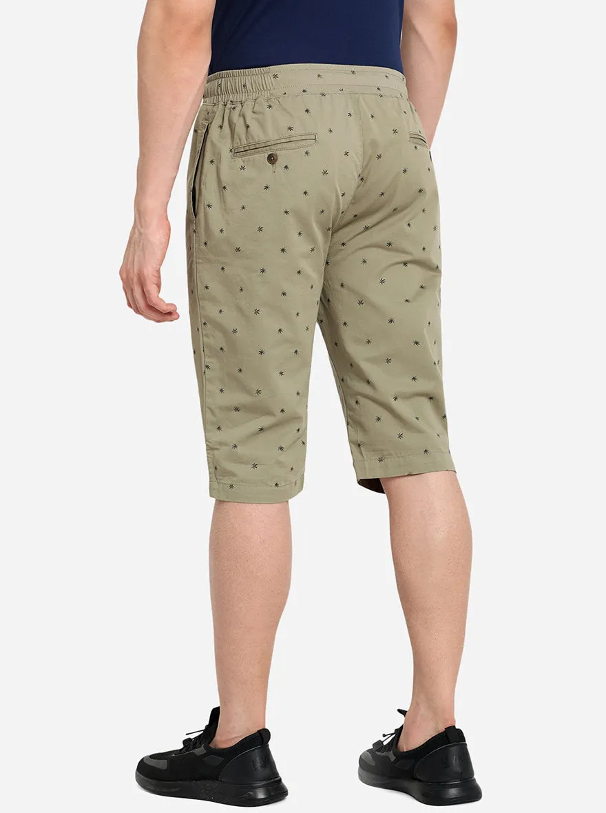 Light Green Printed Slim Fit Capri | JadeBlue