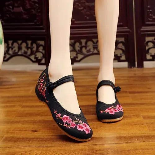 Merendy Arrosa Handmade Embroidered Canvas Mary Jane Ballet Flats