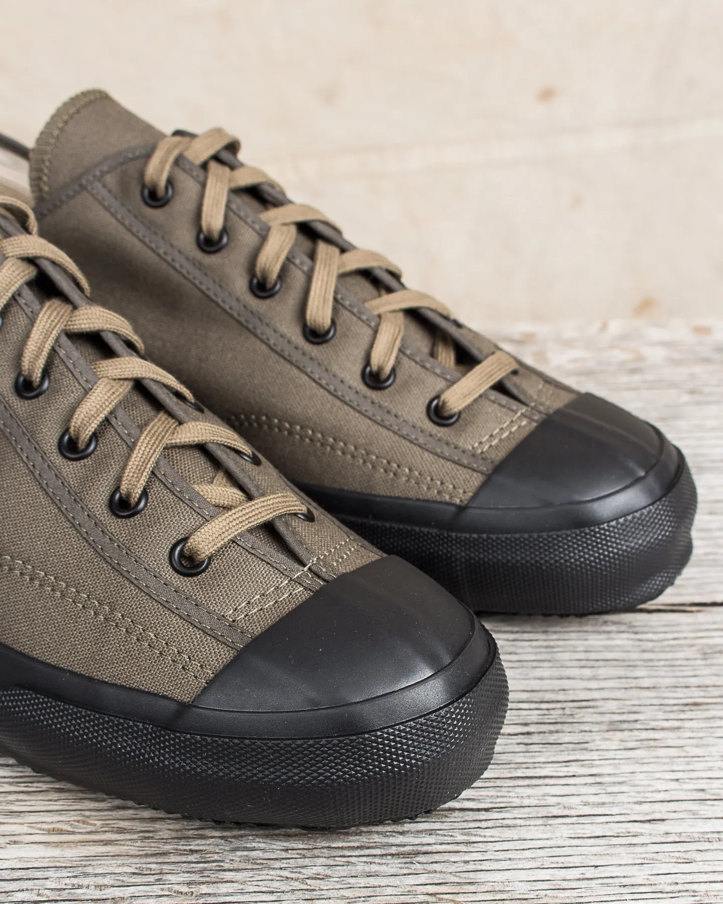 Moonstar Gym Classic Vulcanized Rubber Sneakers Olive