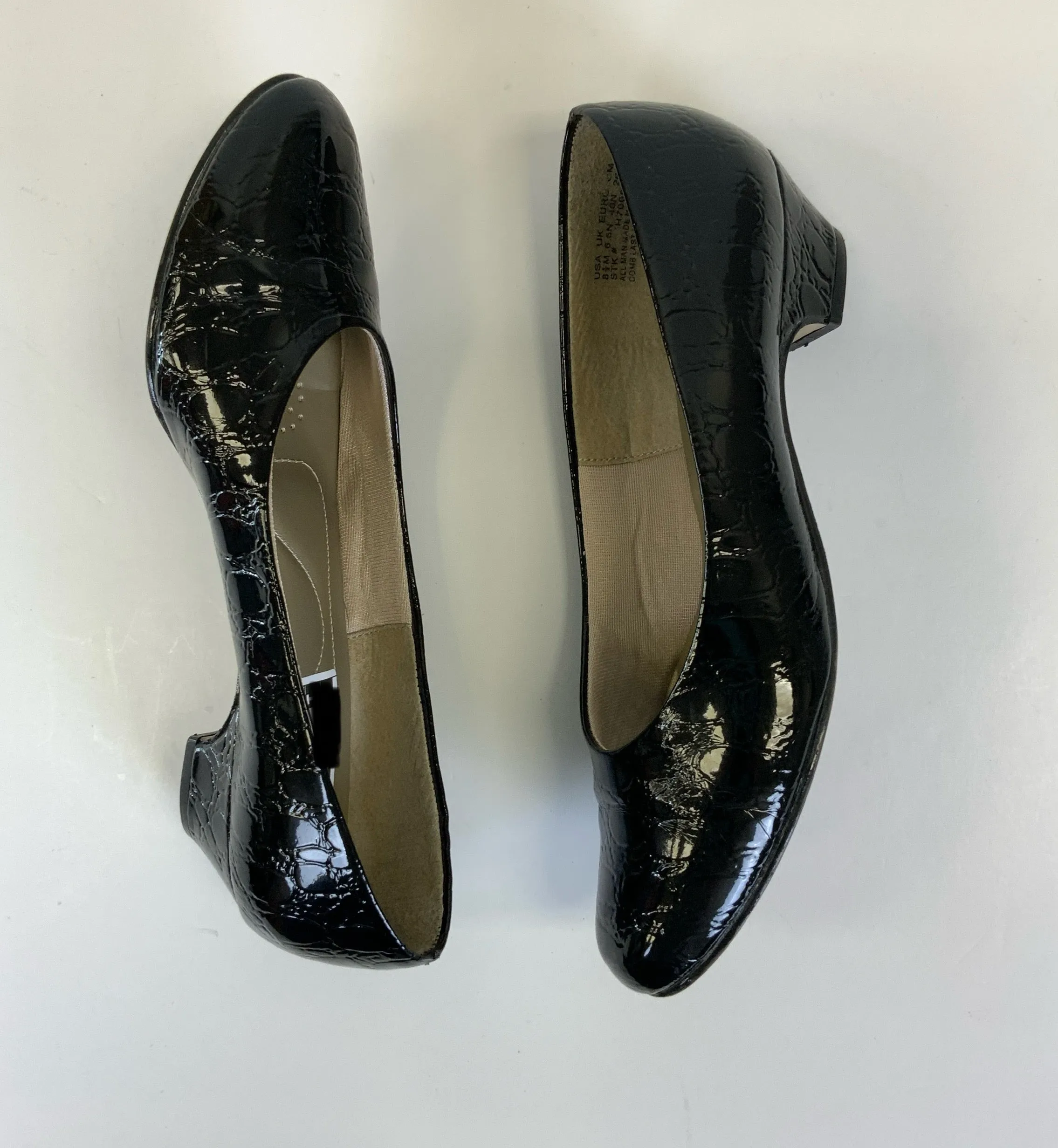 Shoes Heels Kitten By Clothes Mentor In Black, Size: 8.5