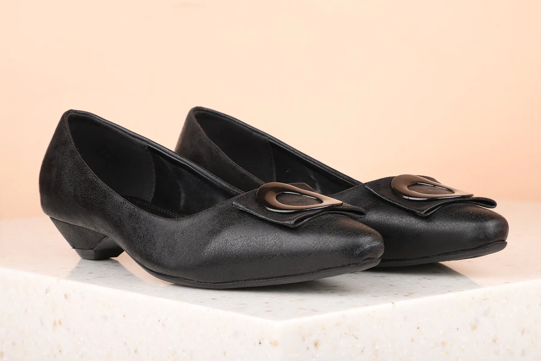 Women Black Kitten Pumps with Buckles