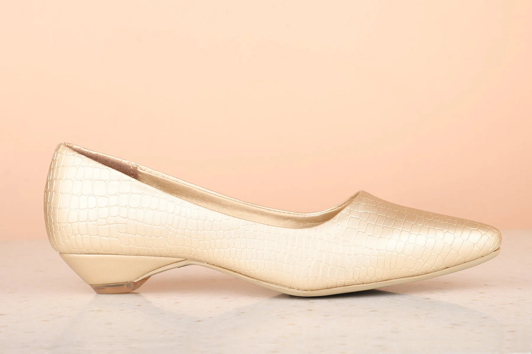 Women Gold Textured  Kitten Pumps